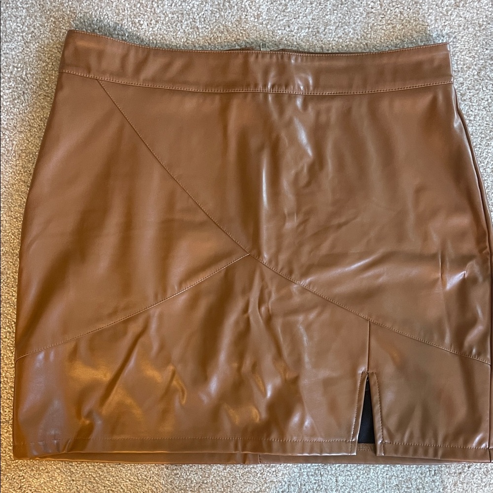 Amazon Brown Leather Pencil Skirt